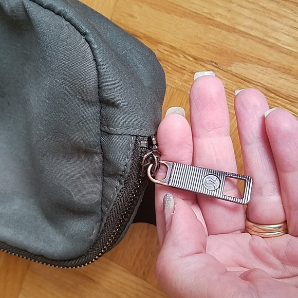 Lululemon OG everywhere belt bag fanny pack camo crossbody - Picture 13 of 14